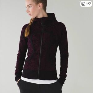 Lululemon Women’s Scuba Hoodie  Dark Purple & Black size 6